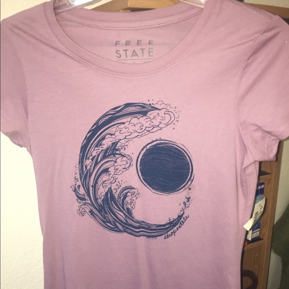 Unused T-shirt from Aeropostale